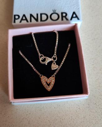 Pandora collana cuore asimmetrico 