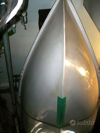 Barca a vela in vetroresina