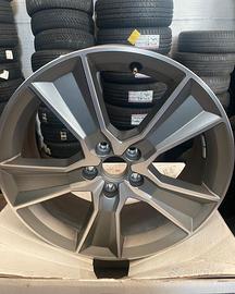 Cerchi  in lega 18 audi Q2