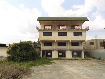 Immobile di 1600 m² con più di 5 locali a San Gior