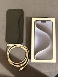 Apple iPhone 15 Pro Max (256 GB) - Titanio blu
