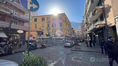 NEGOZIO A CASTELLAMMARE DI STABIA