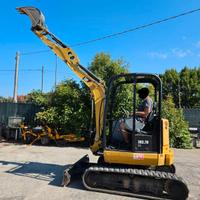 E245 - ESCAVATORE CATERPILLAR 302.7