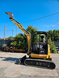 E245 - ESCAVATORE CATERPILLAR 302.7