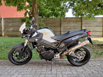 F800r