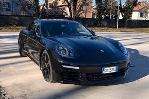 Porsche Panamera 300 cv