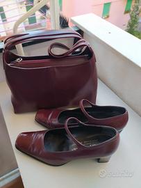 Scarpe e borsa bordeaux 