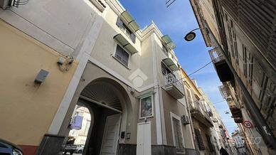 MONOLOCALE A FRATTAMAGGIORE