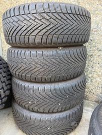 Gomme 205 55 16 invernali Pirelli