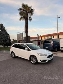 Ford Focus 1.5 TDCi 120 cv Powershift Business