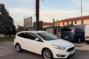 Ford Focus 1.5 TDCi 120 cv Powershift Business
