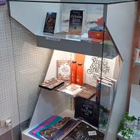 Espositore in vetro, con illuminazione