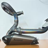 Completo akrapovic