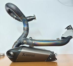 Completo akrapovic
