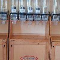 Dispenser per prodotti sfusi alimentari