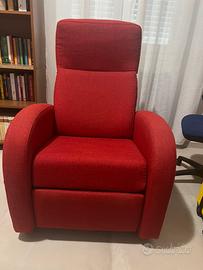 Potrona reclinabile colore rosso