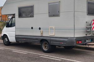 Rimor Unico su Ford 2.5 del 1999