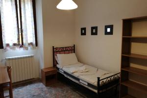 Stanza singola per ragazza zona statuto/libertà