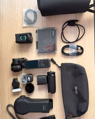 DJI OSMO POCKET 4 Creator Pack w/ accessori Tilta