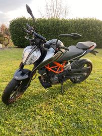 Ktm duke 125
