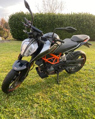 Ktm duke 125