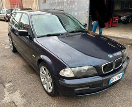 BMW Serie 3 (E46) - 2001 con motore nuovo ,gancio