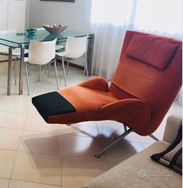 Poltrona elegante reclinabile
