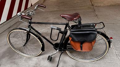 Bici vintage Taurus nera – Brooks originale