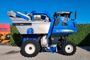 Vendemmiatrice semovente New Holland VL 6070