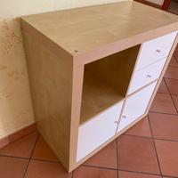 Mobile da ingresso + piccolo tavolo da sala