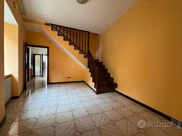 Via Acqua Delle Noci : Soluzione indipendente