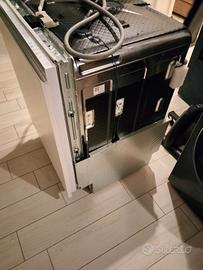 lavastoviglie ad incasso Candy 