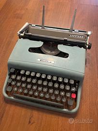 Lettera 22 Olivetti Ivrea made in italy