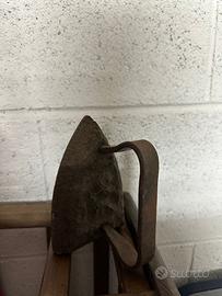 Ferro da stiro antico