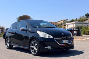 Peugeot 208 THP 200CV 3 porte GTI