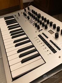 Korg Minilogue - Sintetizzatore polifonico