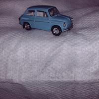 modellino auto ZAZ