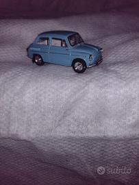 modellino auto ZAZ