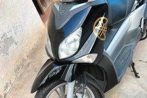 scooter Yamaha xcity 