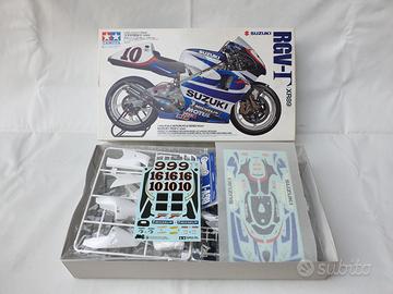 Kit montaggio Tamiya, Suzuki RGV