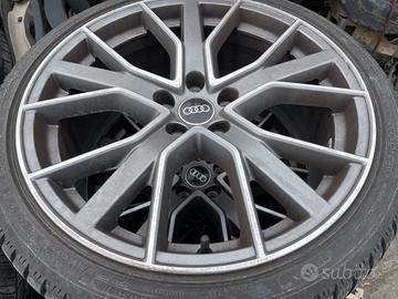 Cerchi in lega 19 POLLICI AUDI A4 2023 AUDI SPORT