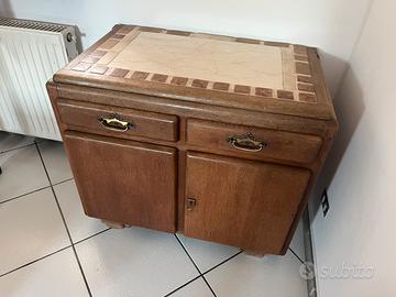 Mobile da salotto o taverna vintage