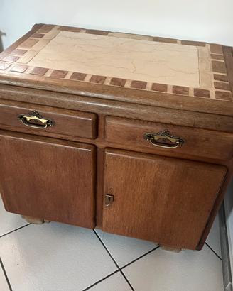 Mobile da salotto o taverna vintage