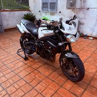 Triumph street triple 675