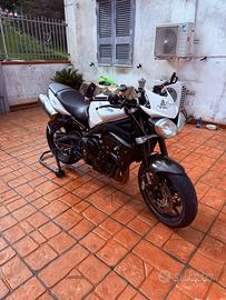 Triumph street triple 675