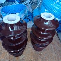 isolatori ceramica 