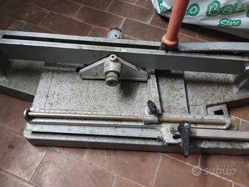 Tagliapiastrelle  manuale