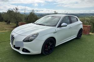 Giulietta III 2012 1750 tbi Quadrifoglio Verde 240