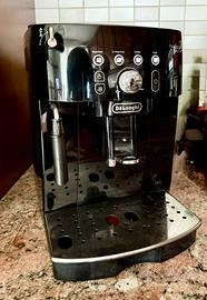 Macchina caffè automatica Delonghi Magnifica Smart