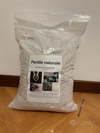 Perlite naturale per piante da vaso e da giardino